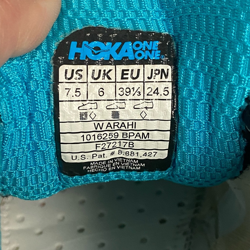 Hoka - Picture 2 of 9